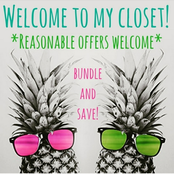 🍍Welcome to my closet🍍 - Picture 1 of 1